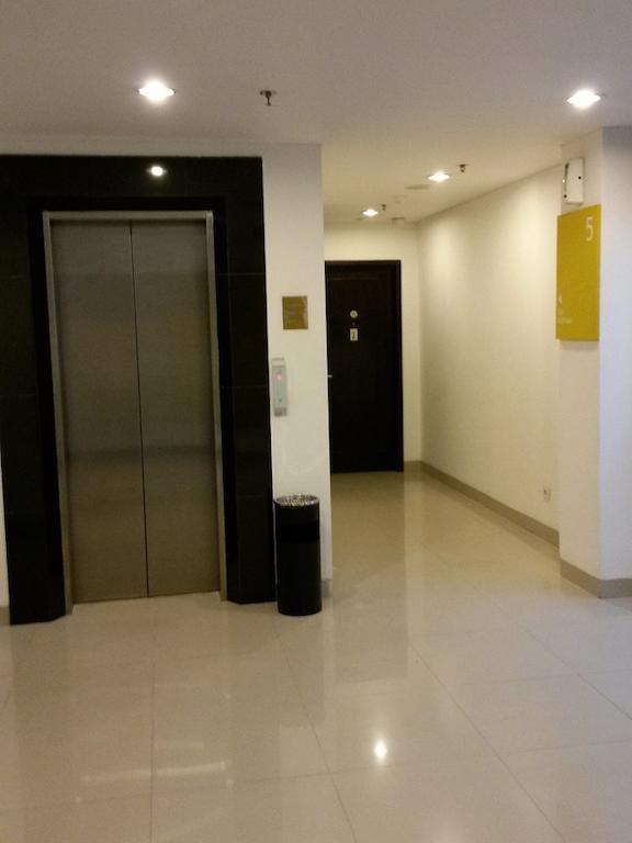 Amaris Hotel Panglima Polim 2 Jakarta Exterior photo